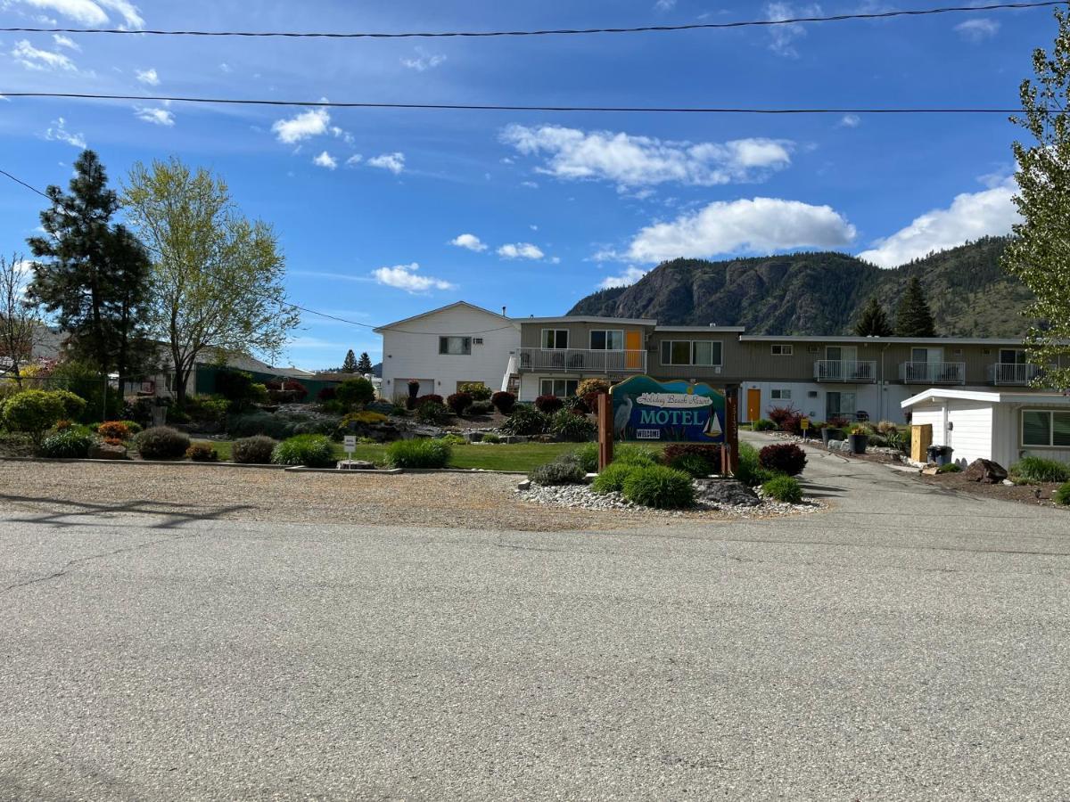 Holiday Beach Resort Motel Okanagan Falls Екстер'єр фото